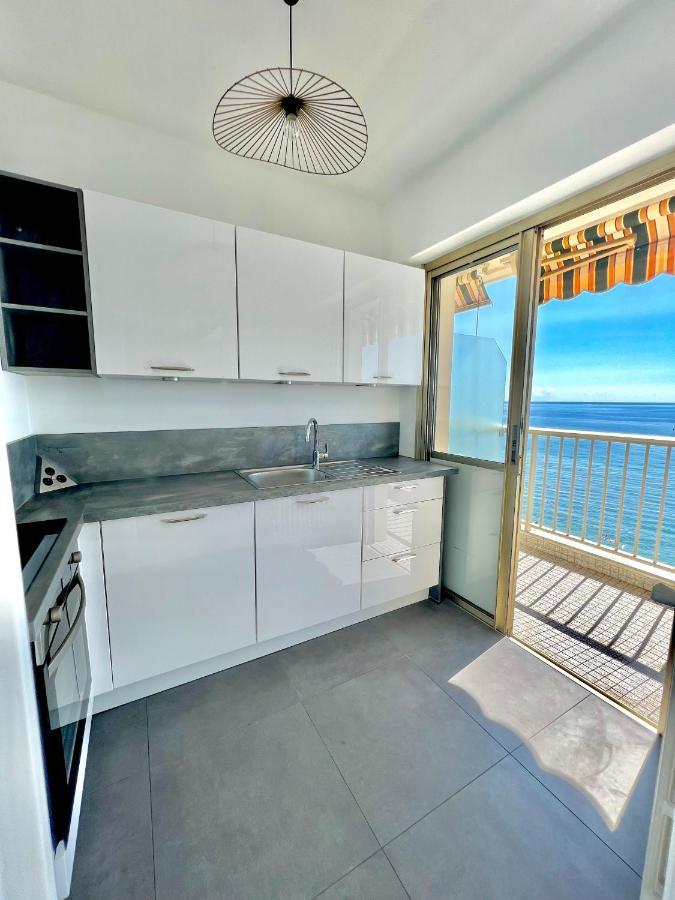 Seaviews By Jenni Menton, La Suite, Superbe Front De Mer, Top Emplacement Avec Terrasse Et Parking! Exterior foto