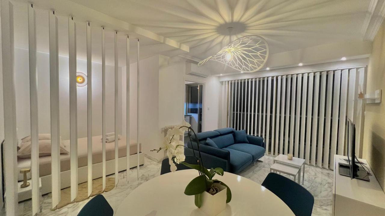 Seaviews By Jenni Menton, La Suite, Superbe Front De Mer, Top Emplacement Avec Terrasse Et Parking! Exterior foto